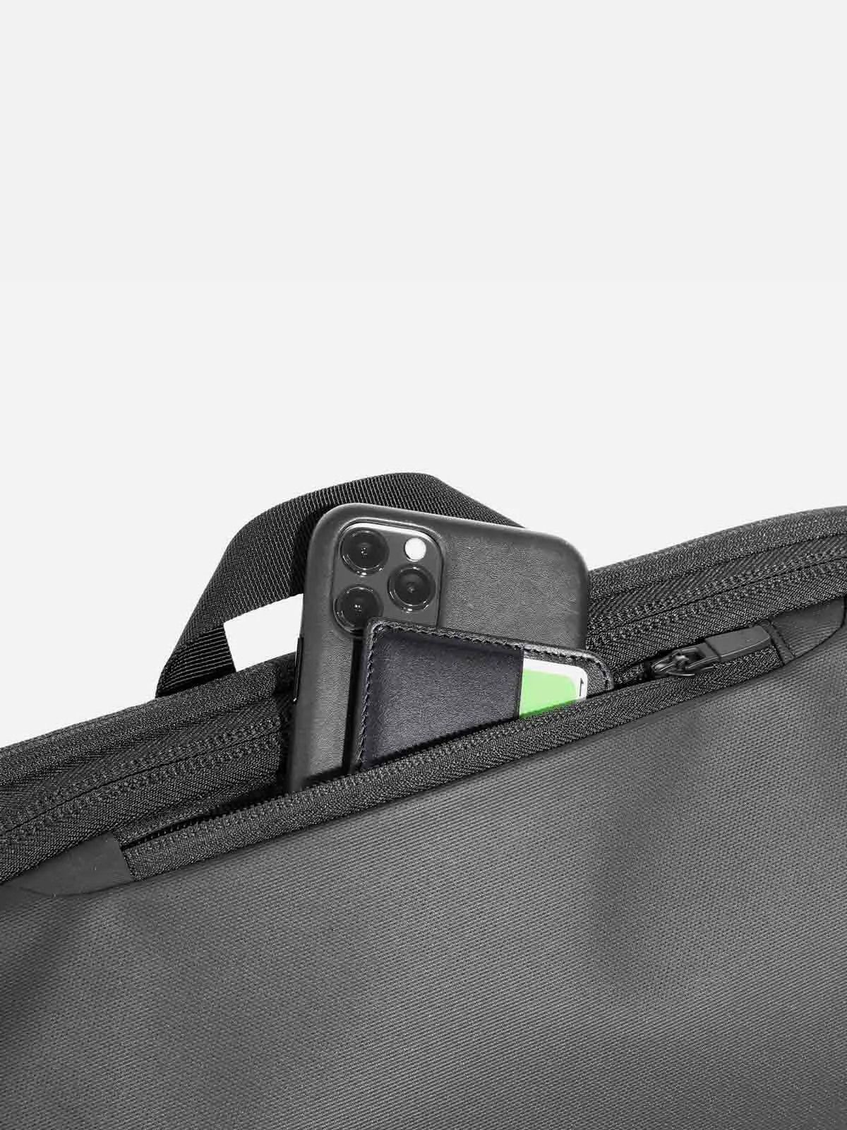 AER Tech Sling 2 Black