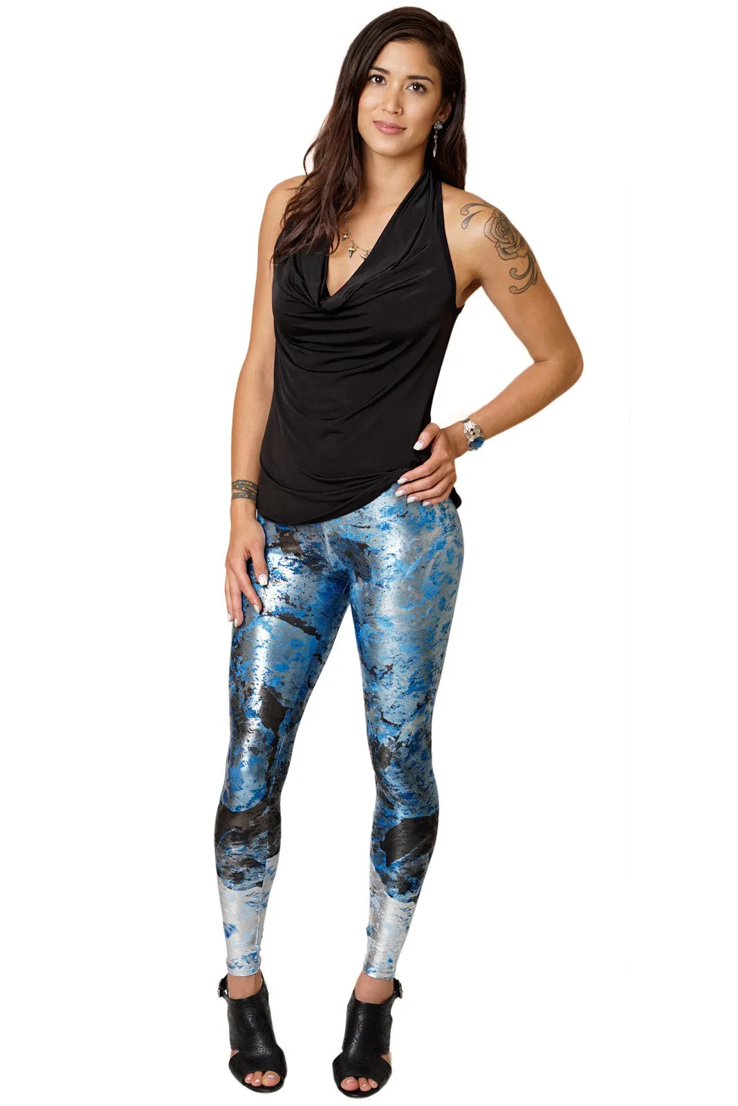 Leggings Foil - Colorful Nature Inspired Athletic Fashion - Kamchatka