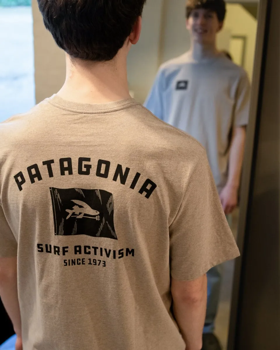 M's Fly The Flag Tee - Shroom Taupe
