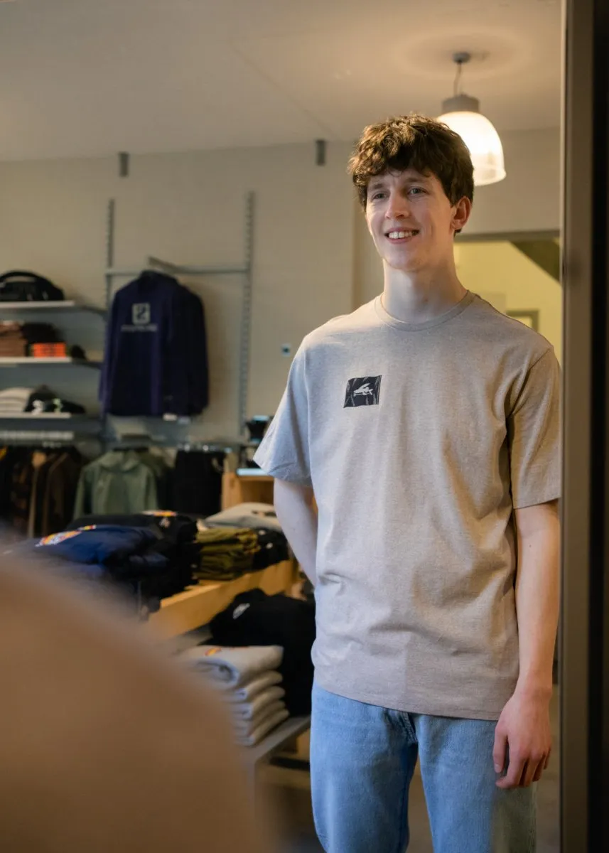 M's Fly The Flag Tee - Shroom Taupe