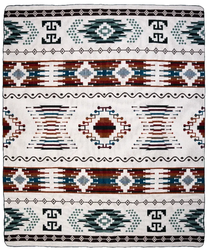 QISU Collared Trogon Wool Blanket – Tropical-Inspired Holiday Warmth