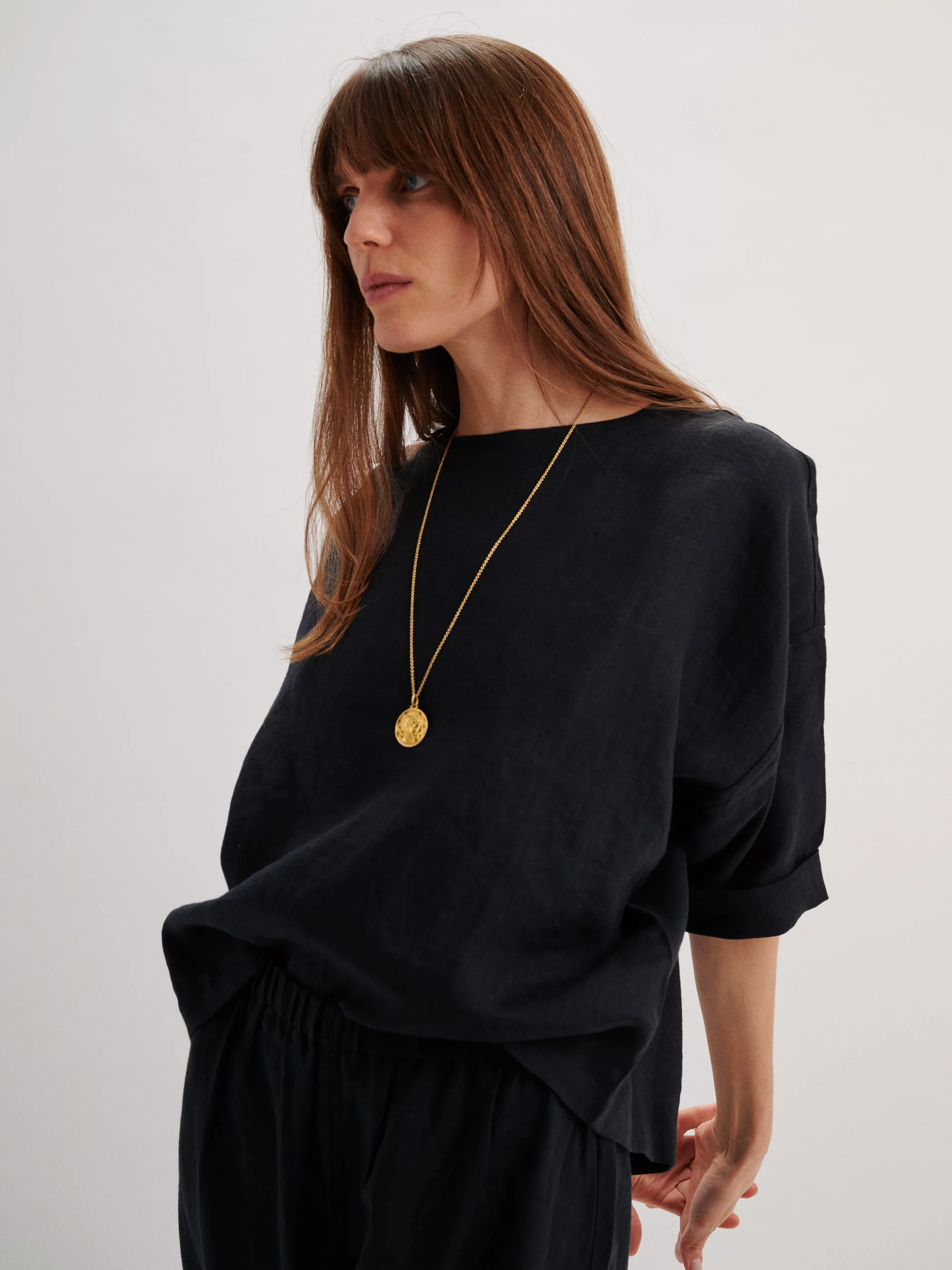 The Saria Top in Linen
