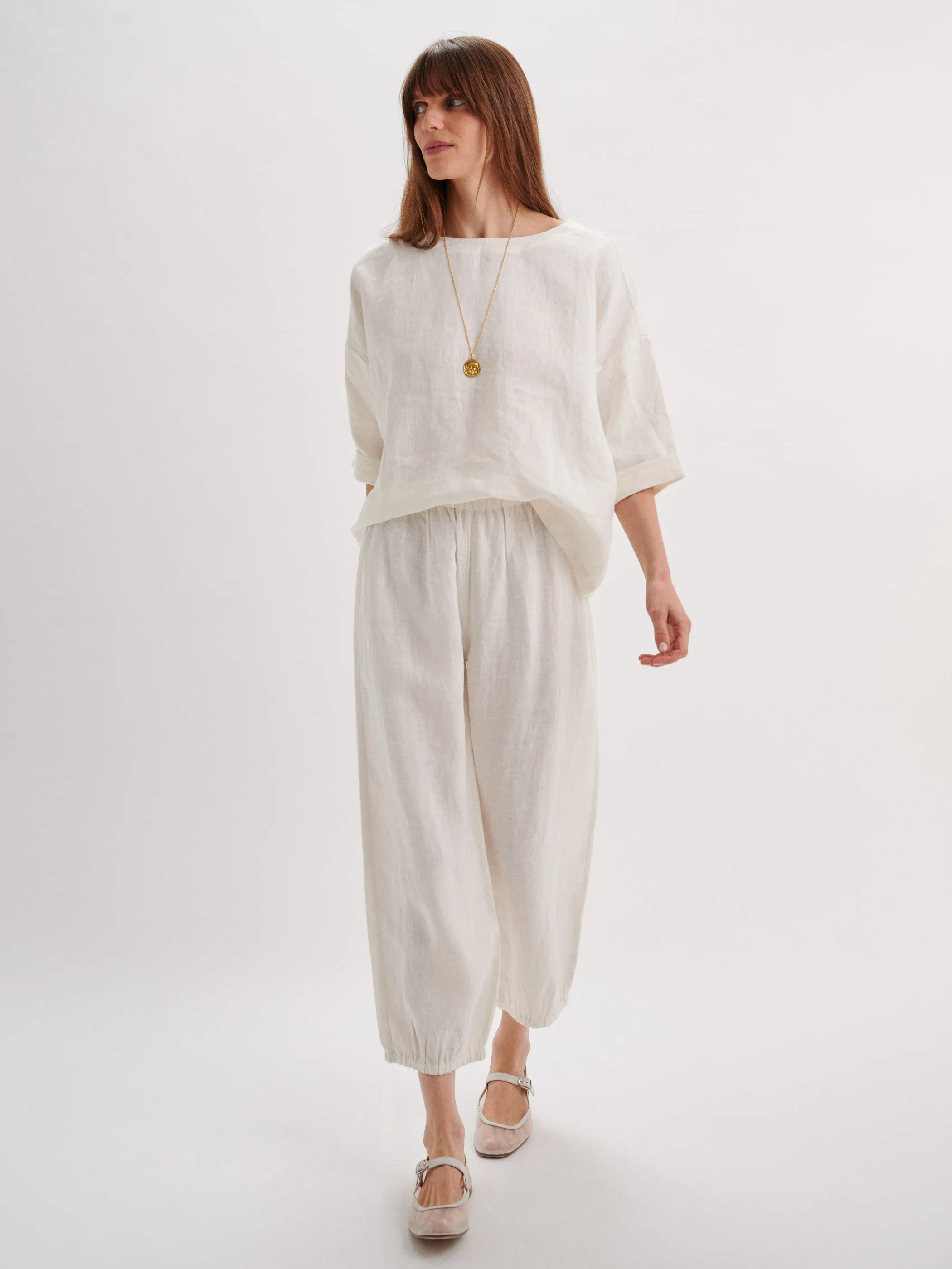 The Saria Top in Linen