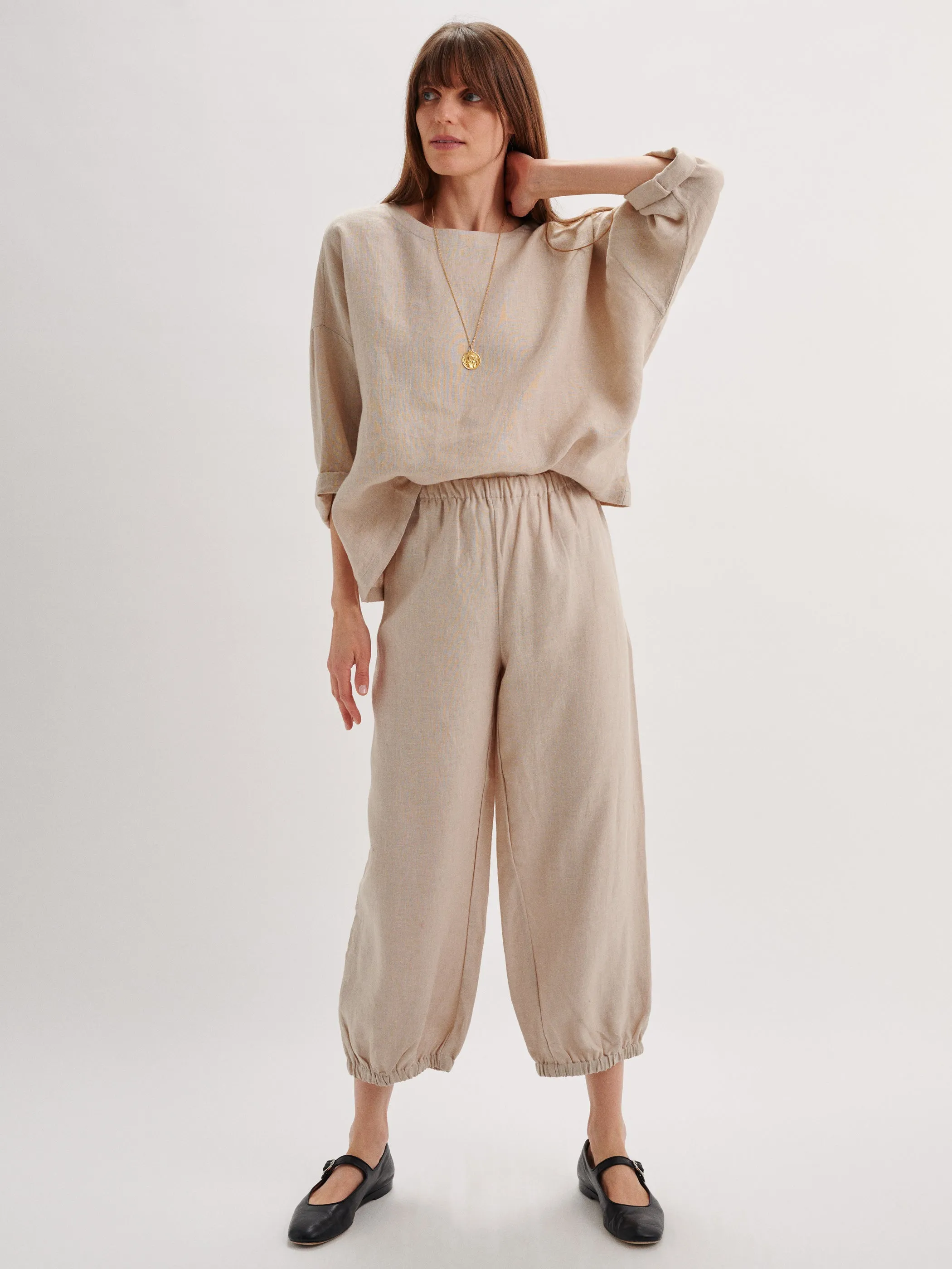 The Saria Top in Linen