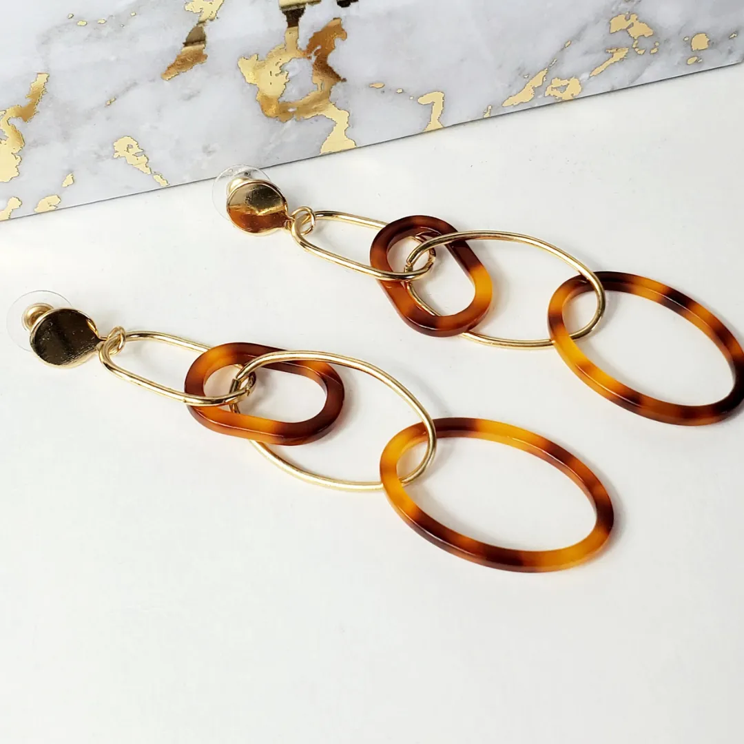 Tortoise Earring