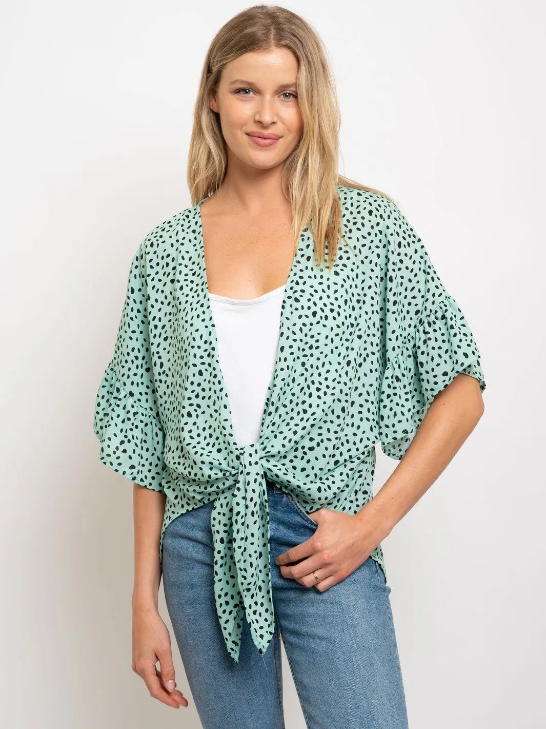 WOMEN'S FRONT TIE OPEN ANIMAL PRINT TOP