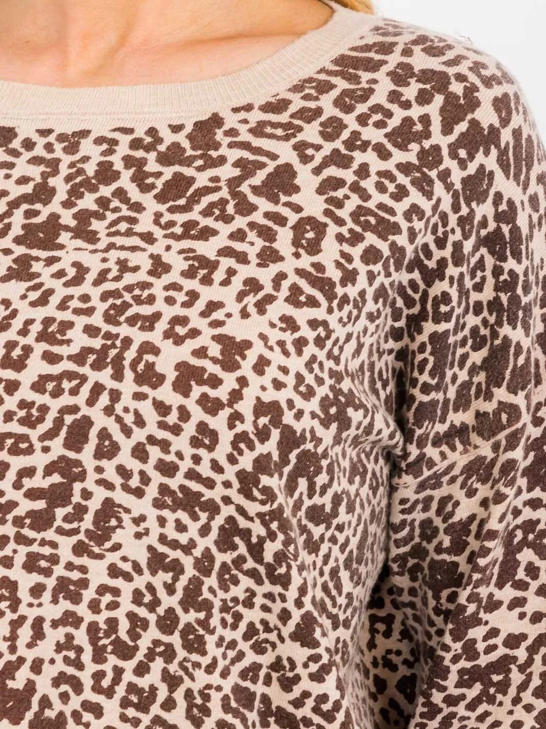 WOMEN'S LONG SLEEVE ANIMAL PRINT TOP