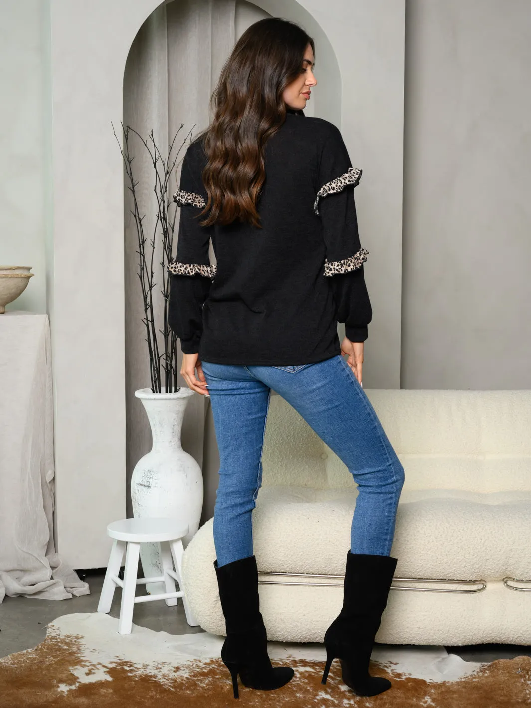 WOMEN'S LONG SLEEVE LEOPARD PRINT DETAILED TOP